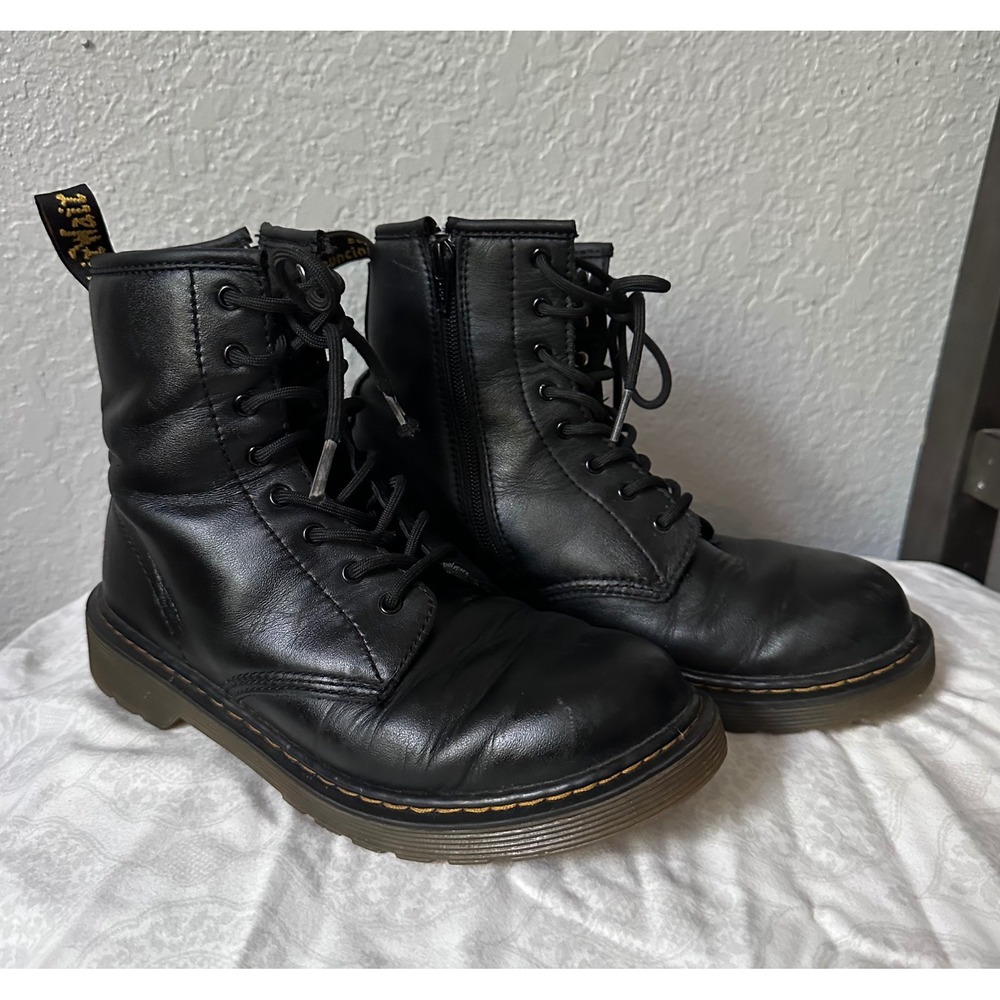 Dr. Martens 1460 Y Youth Boots Black Leather Side Zip Size 6 Big Kid Women 7